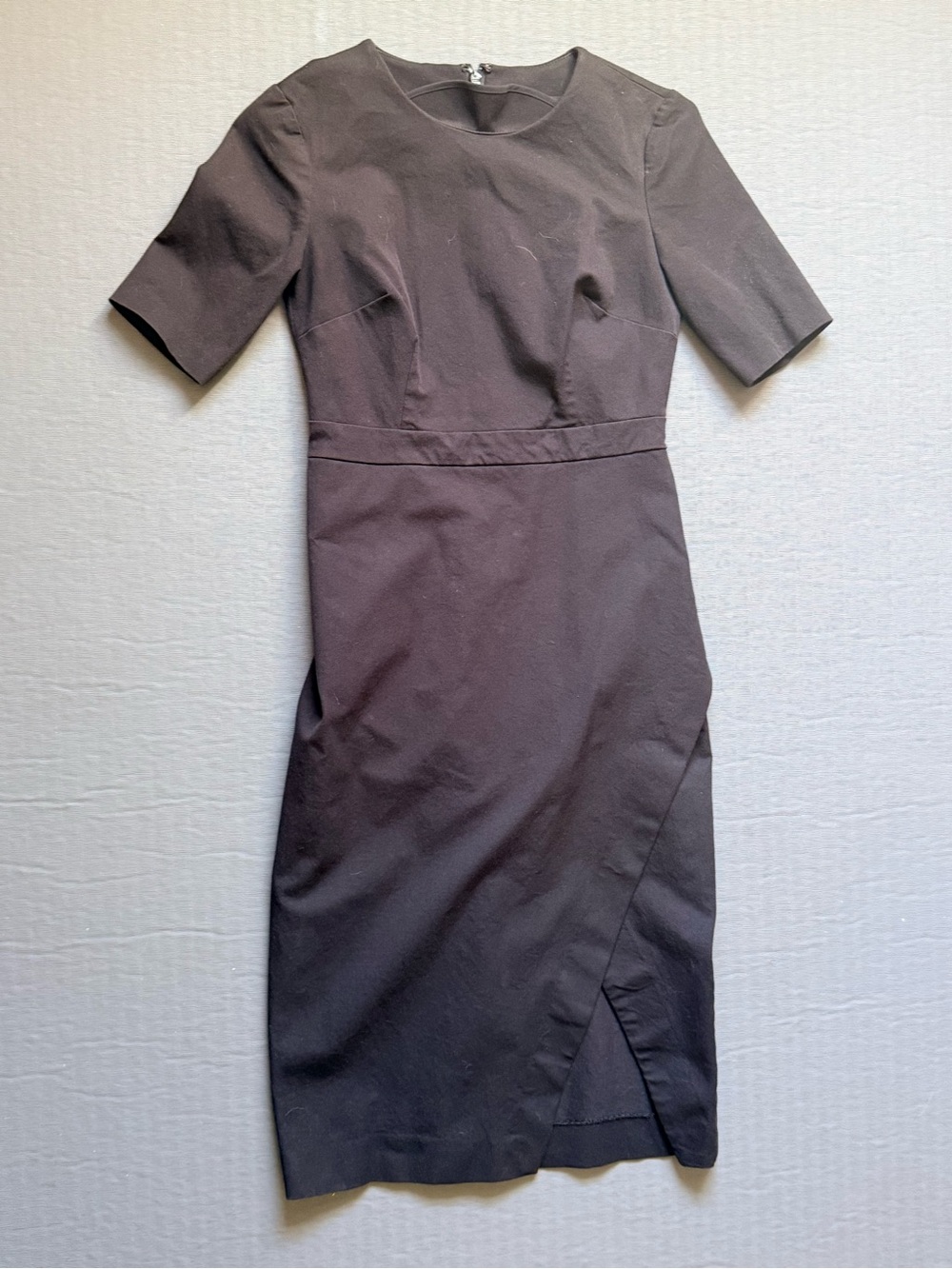 Classic Short-Sleeve Sheath Dress in Black